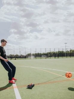 Football Flick Urban Return Ball -APPLE || PURE2IMPROVE || Sonik Sales Store PUXLF SQ7 0000000301 BLACK ORANGE DGy