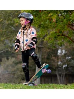 Wipeout Protective Pad Set - Black, Age 5+ -APPLE || PURE2IMPROVE || Sonik Sales Store RW6AE SQ5 0000000099 N A SLd2