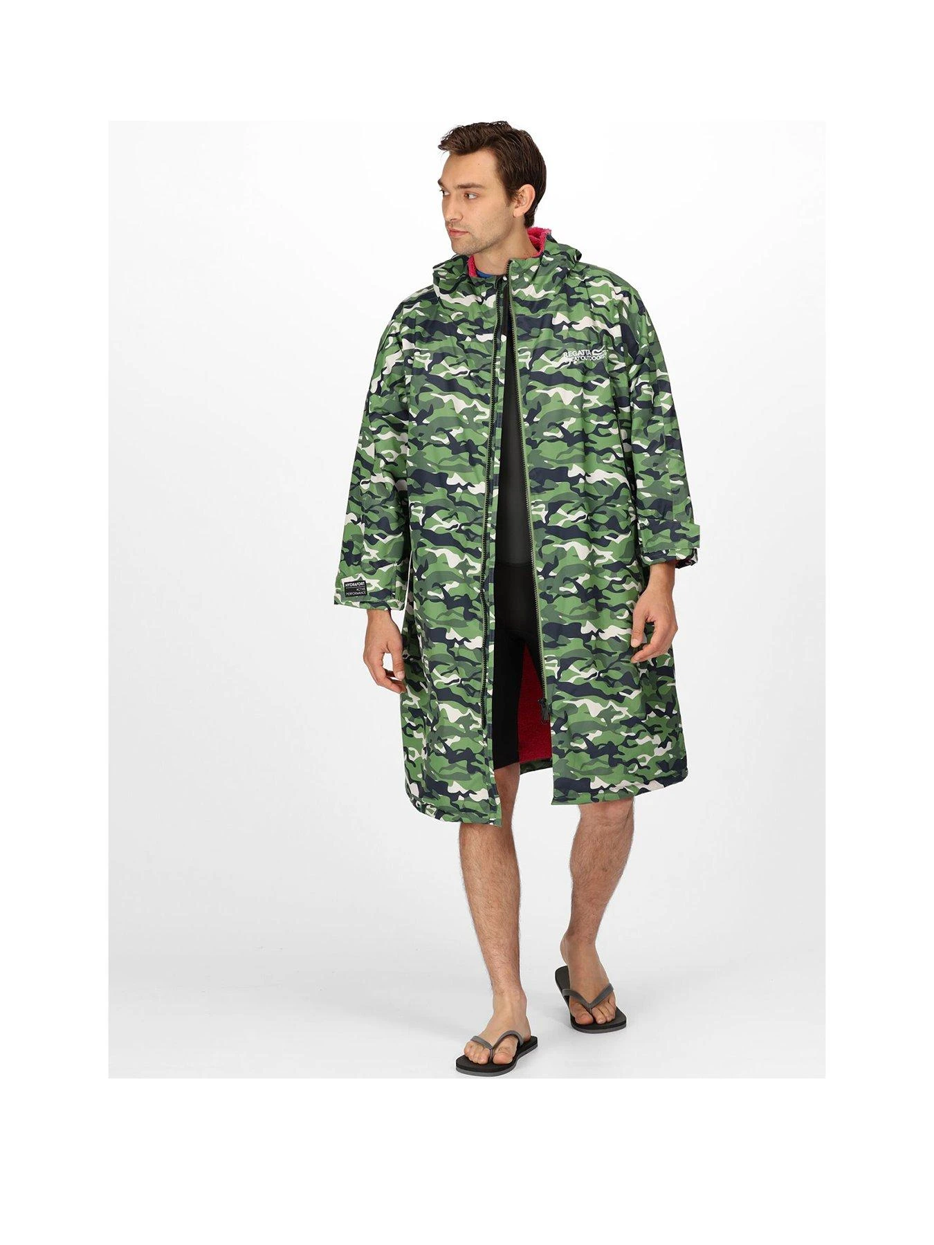 Regatta Adult Waterproof Changing Robe - Camo 1 Regatta Adult Waterproof Changing Robe - Camo