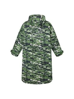 Regatta Adult Waterproof Changing Robe - Camo 11 Regatta Adult Waterproof Changing Robe - Camo -APPLE || PURE2IMPROVE || Sonik Sales Store V25NV SQ5 0000000047 GREEN SLd2