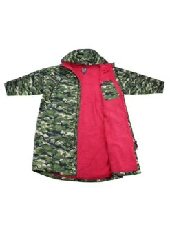 Regatta Adult Waterproof Changing Robe - Camo 12 Regatta Adult Waterproof Changing Robe - Camo -APPLE || PURE2IMPROVE || Sonik Sales Store V25NV SQ6 0000000047 GREEN SLd3