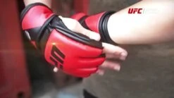 UFC MMA 5oz Sparring Gloves Black (S/M & L/XL) -APPLE || PURE2IMPROVE || Sonik Sales Store VD6XP SQ8 0000000004 BLACK DVvL